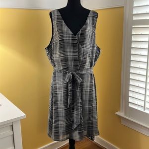 a new day Black & White, Sleeveless, Faux-Wrap Dress, Size 2X